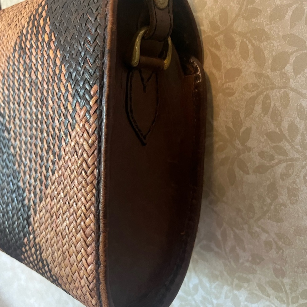 Vintage Indonesian crossbody - Picture 11 of 13